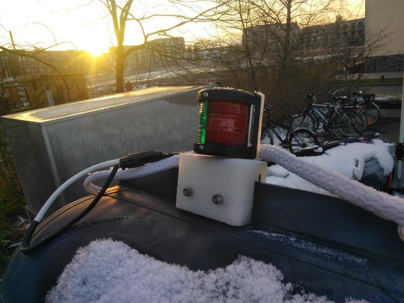 2 colour boat light holder