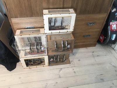 Travel Cases for 1/300 Ships