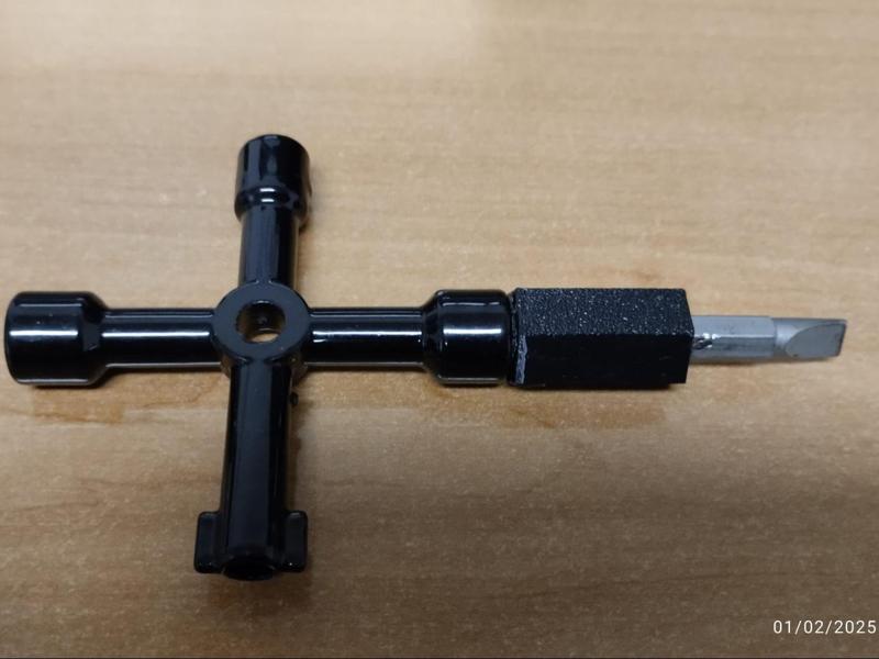 Multifunction wrench adapter for Phillips/flathead bits