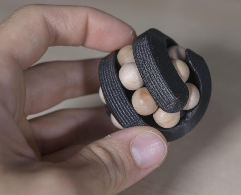 Magnetic Hexasphericon