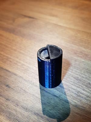 The electronic medicine bottle