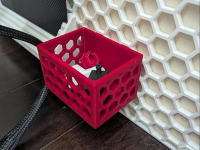 HSW Box small with board pets