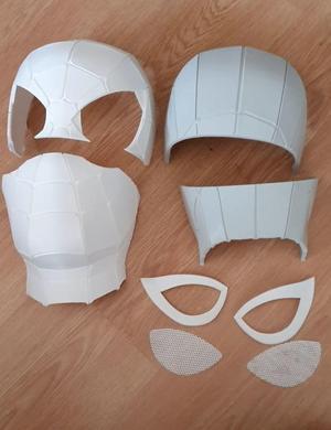 Iron Spiderman Helmet (Sliced in Parts)