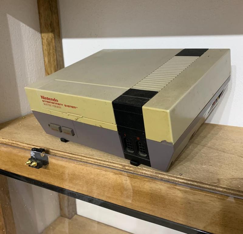 Nes stand - entertainment system