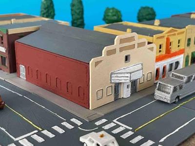 Town building US 8 - cinema (z-scale)