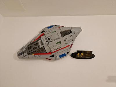 Bluebrixx Star Trek Delta Flyer Wall Mount   