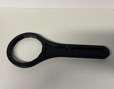 Oil filter wrench 