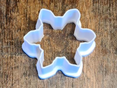 Christmas: snowflake cookie cutter