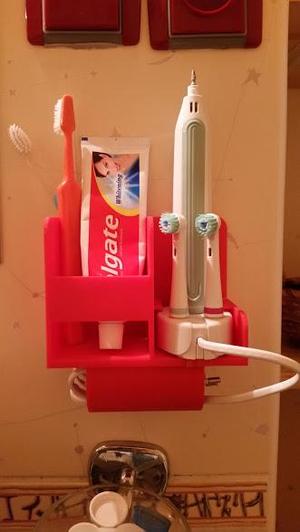 Toothbrush holder