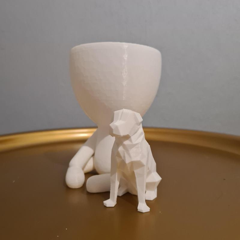 ROBERT PLANT VASE / Labrador Retriever Dog