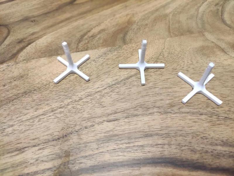 Paint supports / stands   