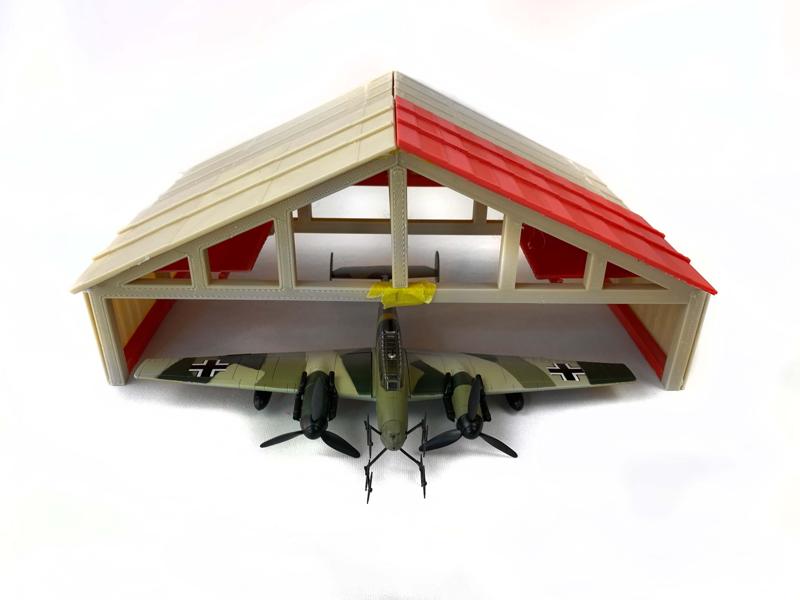 Aircraft hangar 1/72