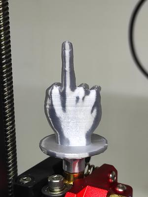 Middle finger extruder knob