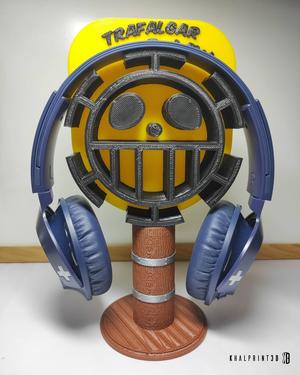 One Piece Headphone Stand - Holly Roger Trafalgar D. Law