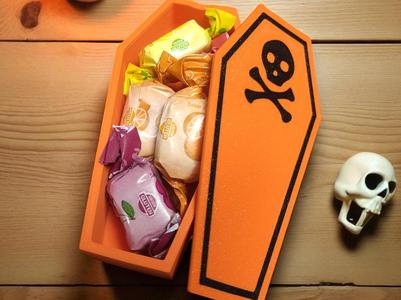 Coffin candy box