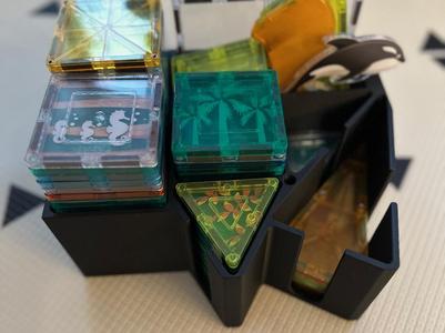 Magnetic tile storage (Picasso / Magnatile)