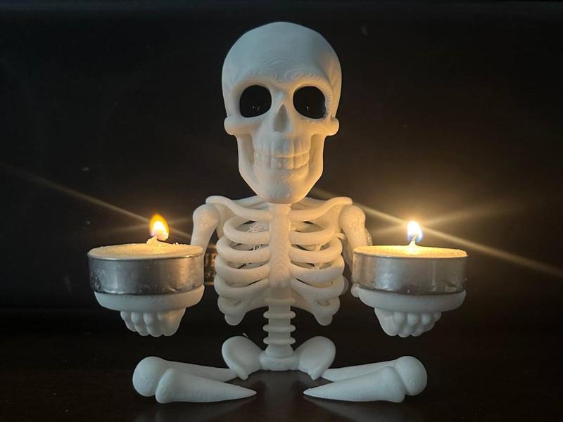 Skeleton Candle Holder – Print-in-Place Decor