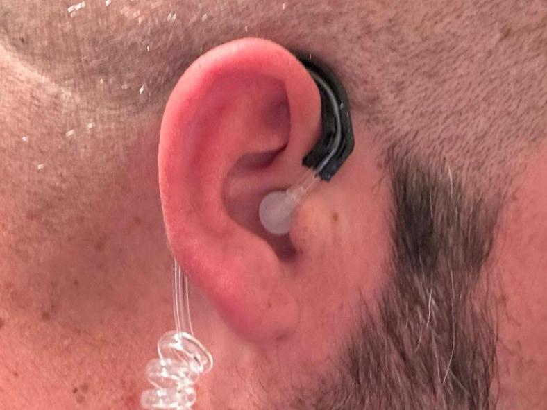 Airbus TPH-900 earplug (headset) holder from TPU