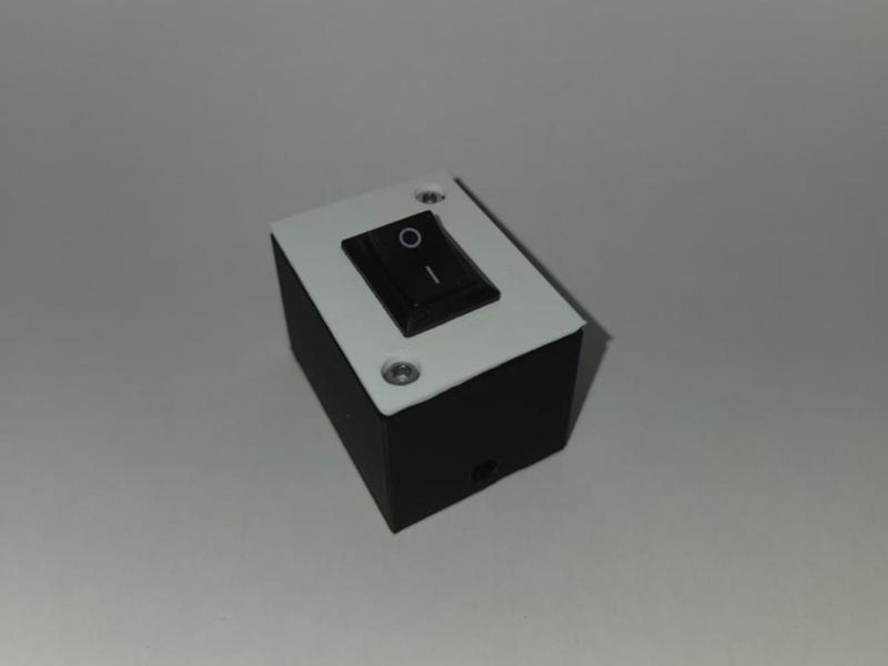 Electronics switch box