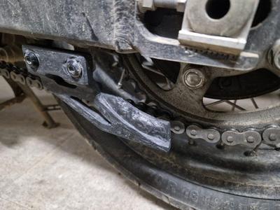 Molde para cubrecadenas fibra de carbono