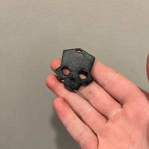 Helldivers Skull Keychain