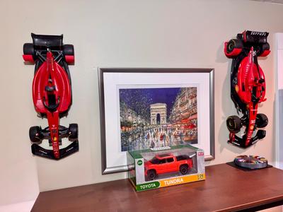 1:12 Rastar F1 RC Car Stand