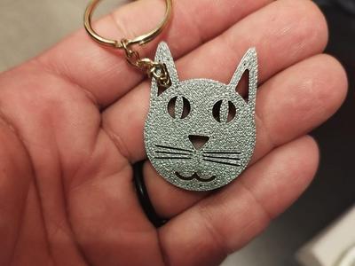 Minimalist Cat Head Keychain