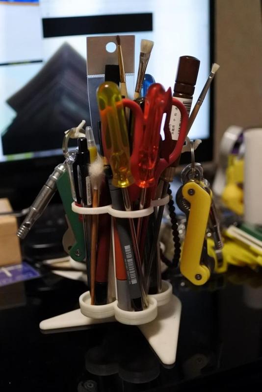 Multipurpose pen stand -Last Pen Standing-