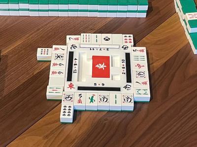 Riichi Mahjong Compass w/ Slots and Sanma