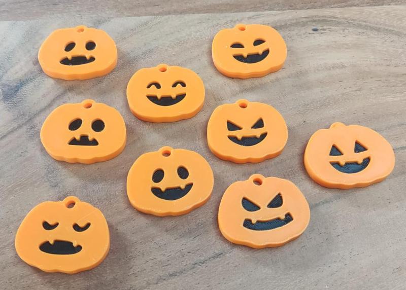 6 Pieces Halloween pumpkins keychain set