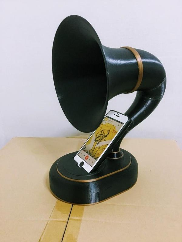 iPhone 6s Dock for gramazon amplifier