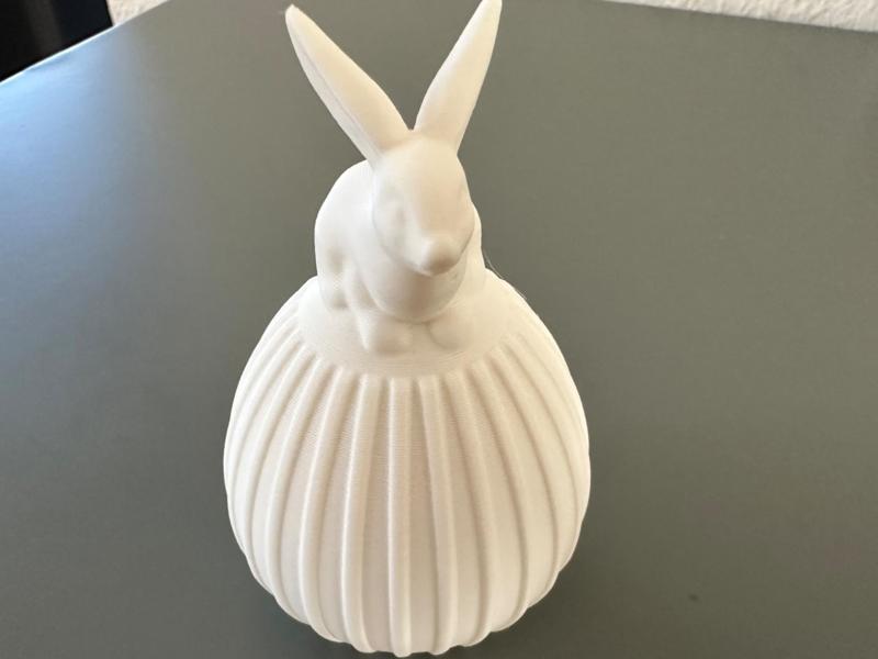 Osterei mit Hase Easter Egg with Rabbit