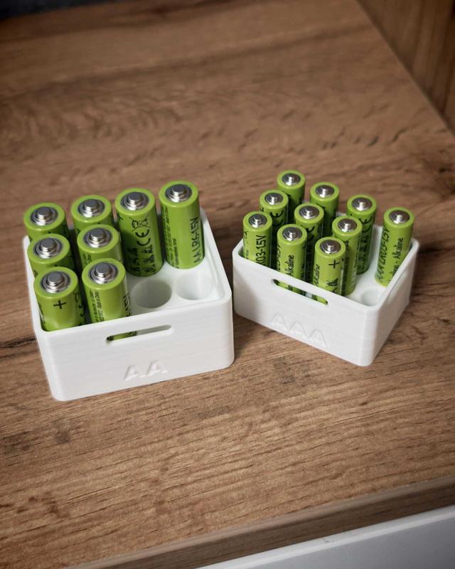 Battery storage crate