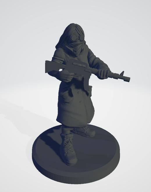 Underhiver lady with rifle