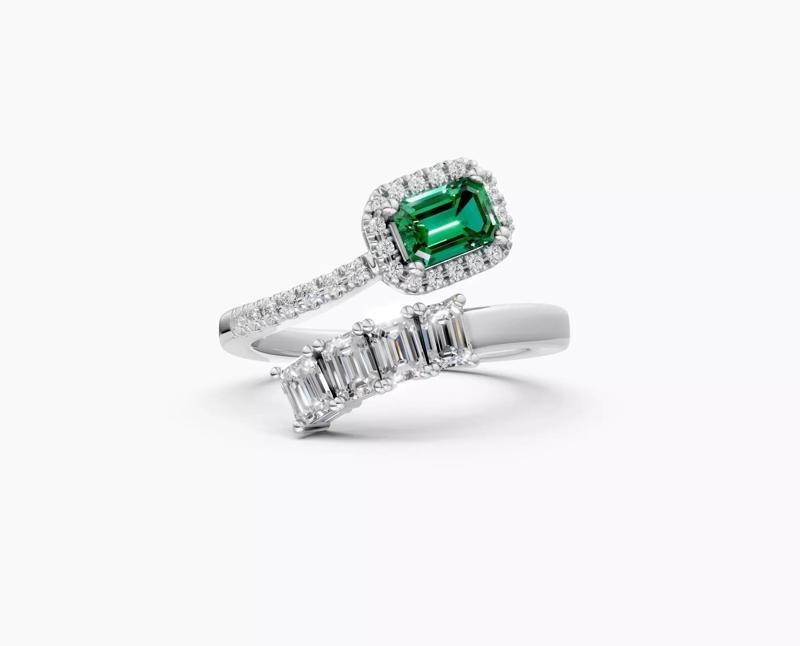 N R010  Halo emerald cut duo diamond ring