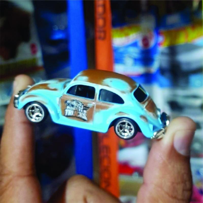 Chassis to lower exclusive hotwheels beetle monster truck