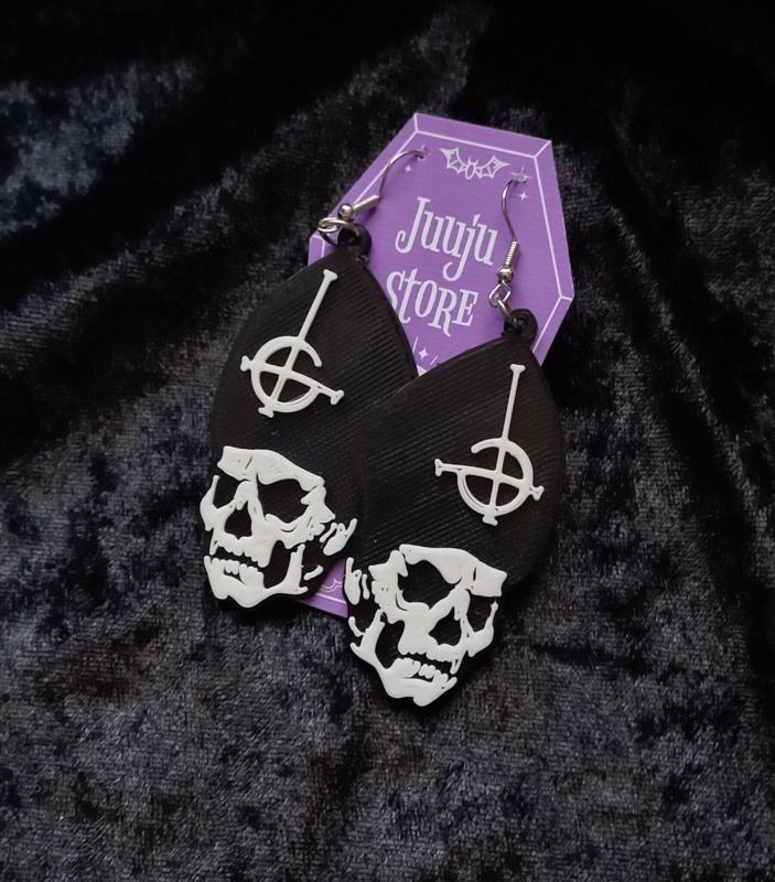 Papa emeritus II Ghost