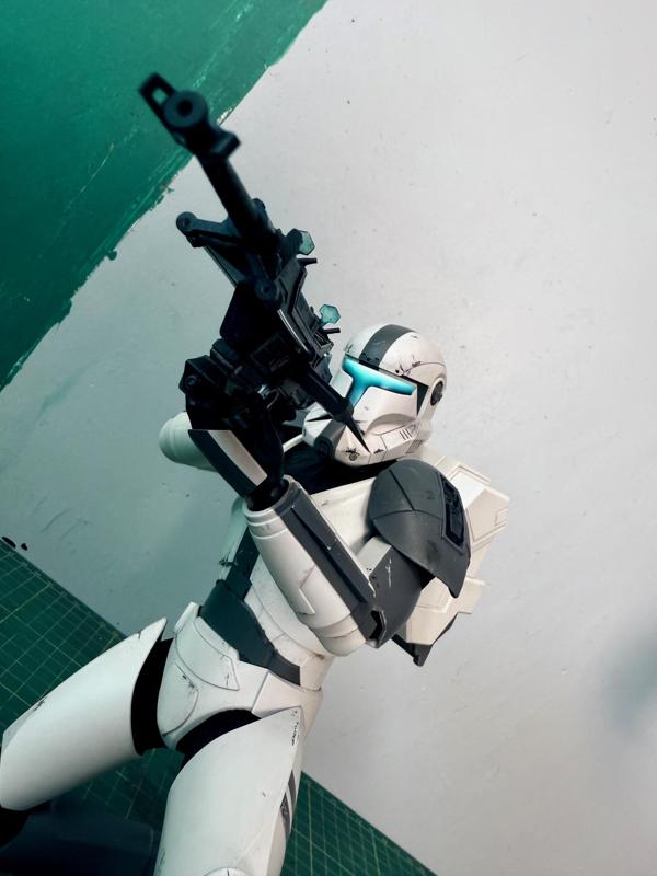 Hot Toys DC-17m Sniper Attachment and ammo