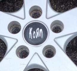 Wheel center cap - Korn