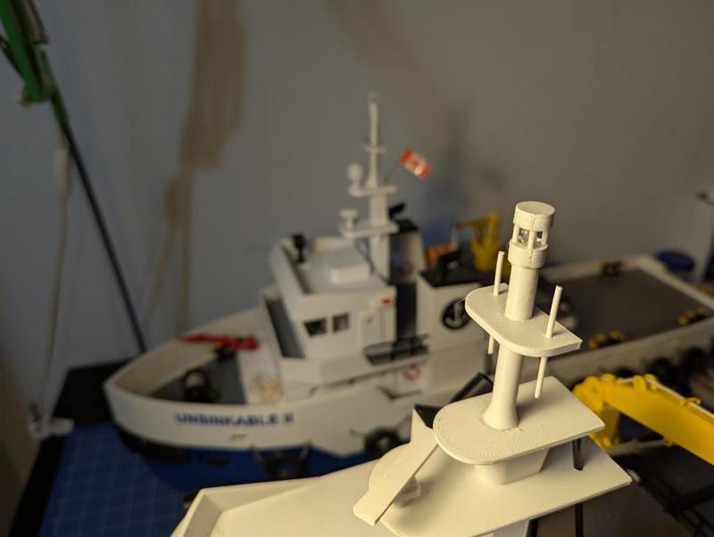 Utility Ship - Mast and mast light (Peter Sripol)