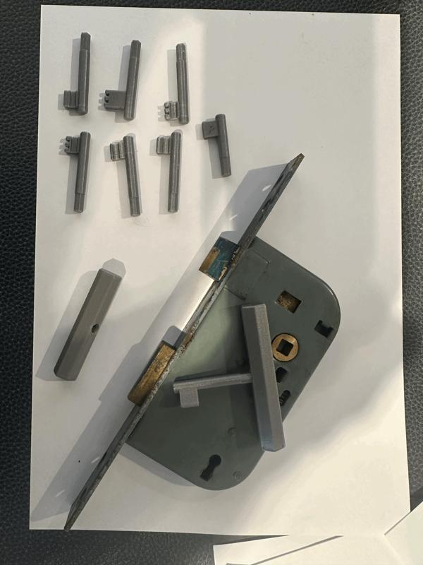 old key - cle a gorges (Litto - Bricard - etc.)