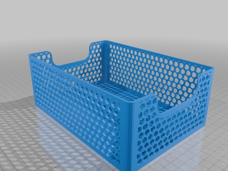 Non-stackable basket