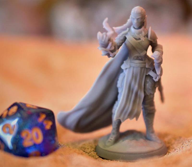 Elf General Female - Pre-Supported