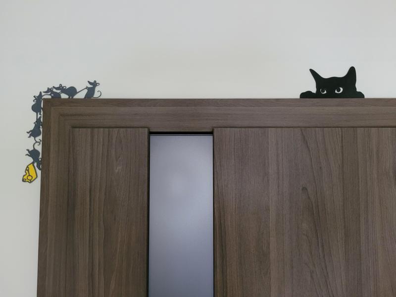 Hunting cat