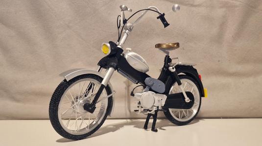 Puch MV50 1974 scale 1:8 Designer Ed van der Heijden.