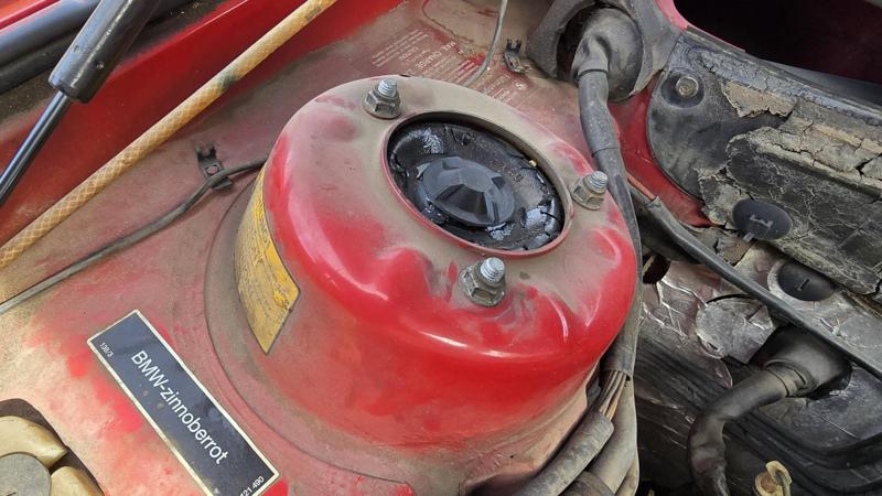 BMW E28 Strut Mount Cap