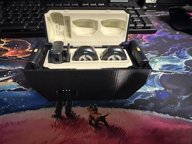 Hollyland Lark M2 Combo Desktop Mount