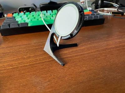 iPhone 12 mini magsafe desk mount