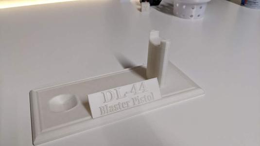 DL-44 Blaster Stand