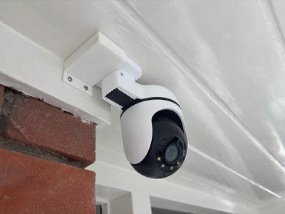 Tapo C-line Security Camera - Secure mount